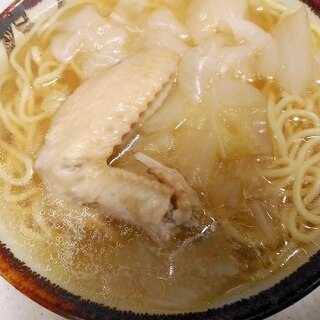 手羽先醤油ラーメン